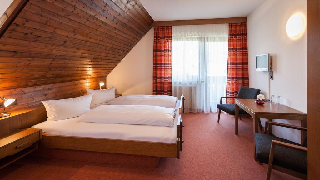 Gasthaus Zum Hirsch Gutach Ruang foto